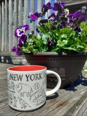 Starbucks Been There Series New York State Holiday 2018 Mug 14 oz.